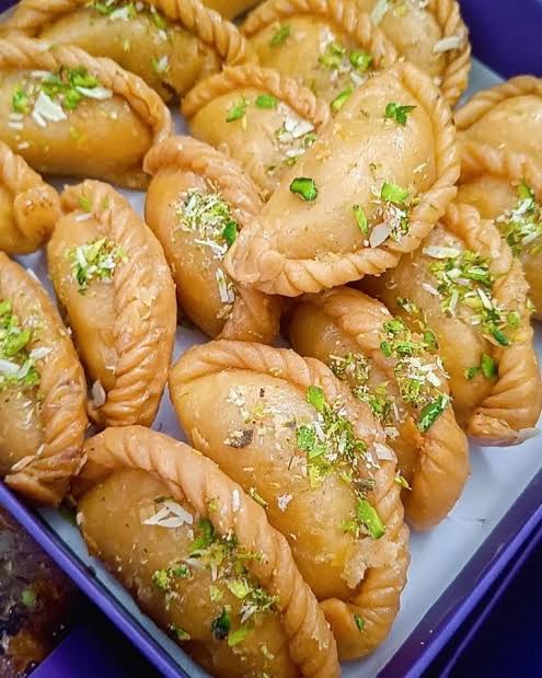 Khoya Gunjiya